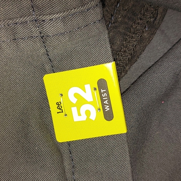 BNWT Lee Mens Big & Tall Performance Series Extreme Comfort Welt Cargo Short - Picture 9 of 11